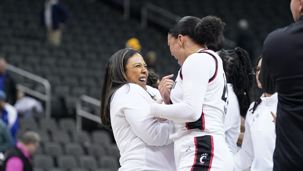 Cincinnati Coach Katrina Merriweather. (photo courtesy Big 12)